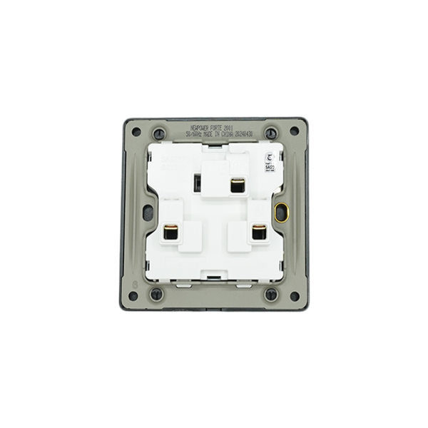 2001-02  13A 3pin socket 7*7 Black color NEWPOWER Forte