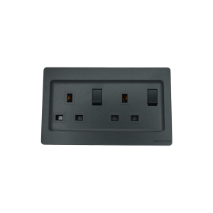 BLKS2202-01  13A 3pin socket 7*14 Black color NEWPOWER Flex