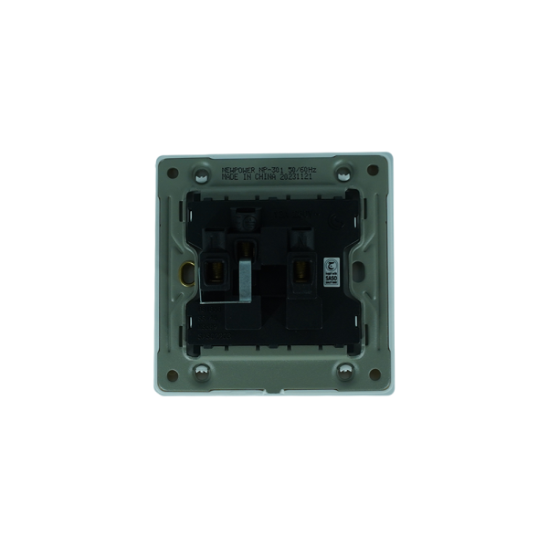 NP-301-02  13A 3pin socket 7*7 white color NEWPOWER